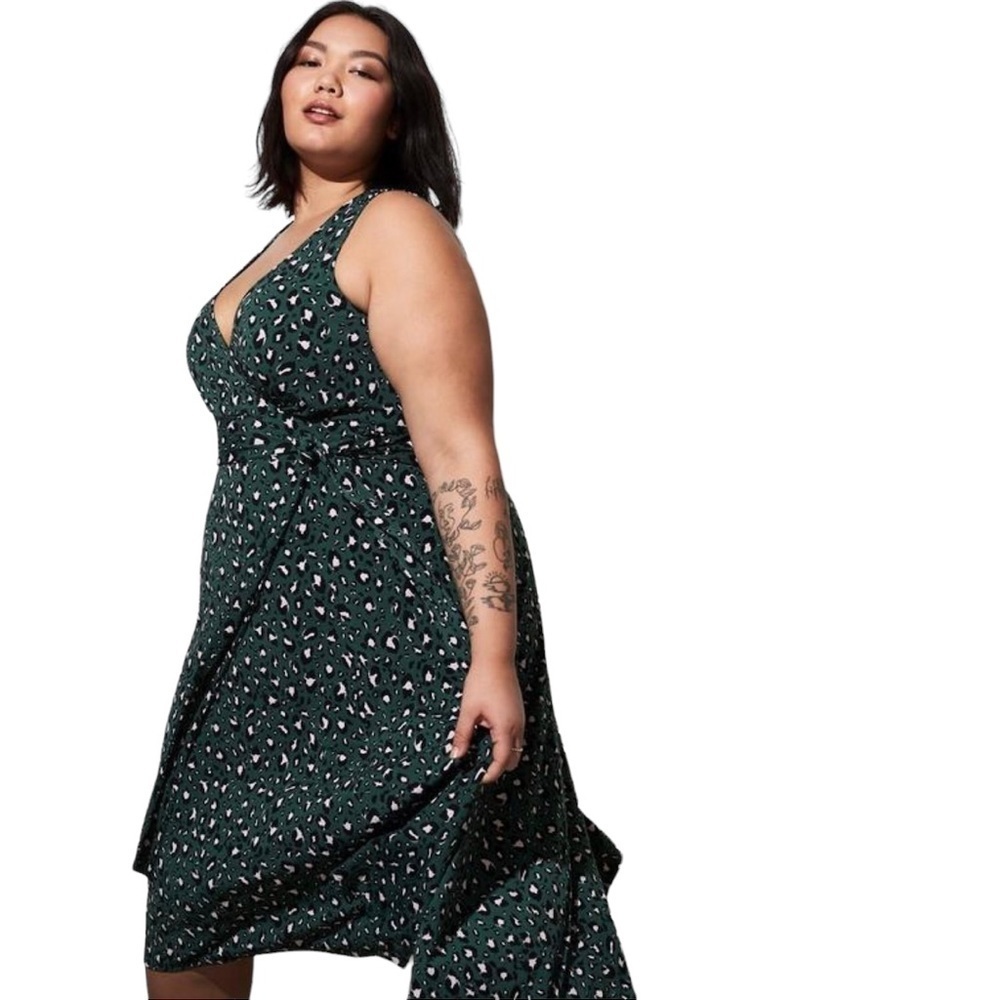 Torrid Midi Studio Knit Hi-Low Dress in Green‎ Leopard Print Women's plus 1X